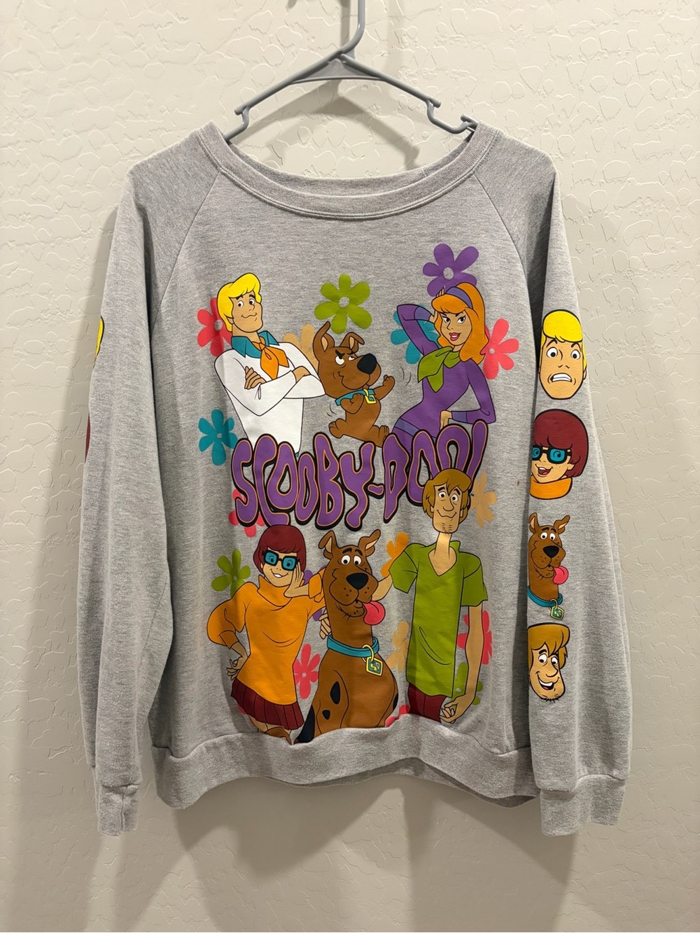 Scooby-Doo Gray Mystery Inc Floral Gang Graphic Sweatshirt XXL 19